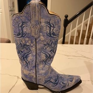 CORRAL cowboy boots